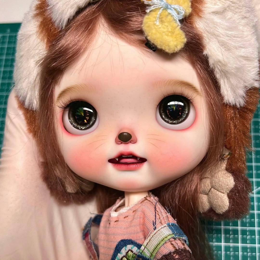 カスタムブライス 海外作家様 元気 悪戯っ子 猫顔 動物メイク レッサーパンダ