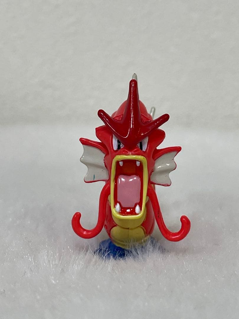 【非売品】赤いギャラドス　モンコレ ポケモン レア　希少　フィギュア　色違い