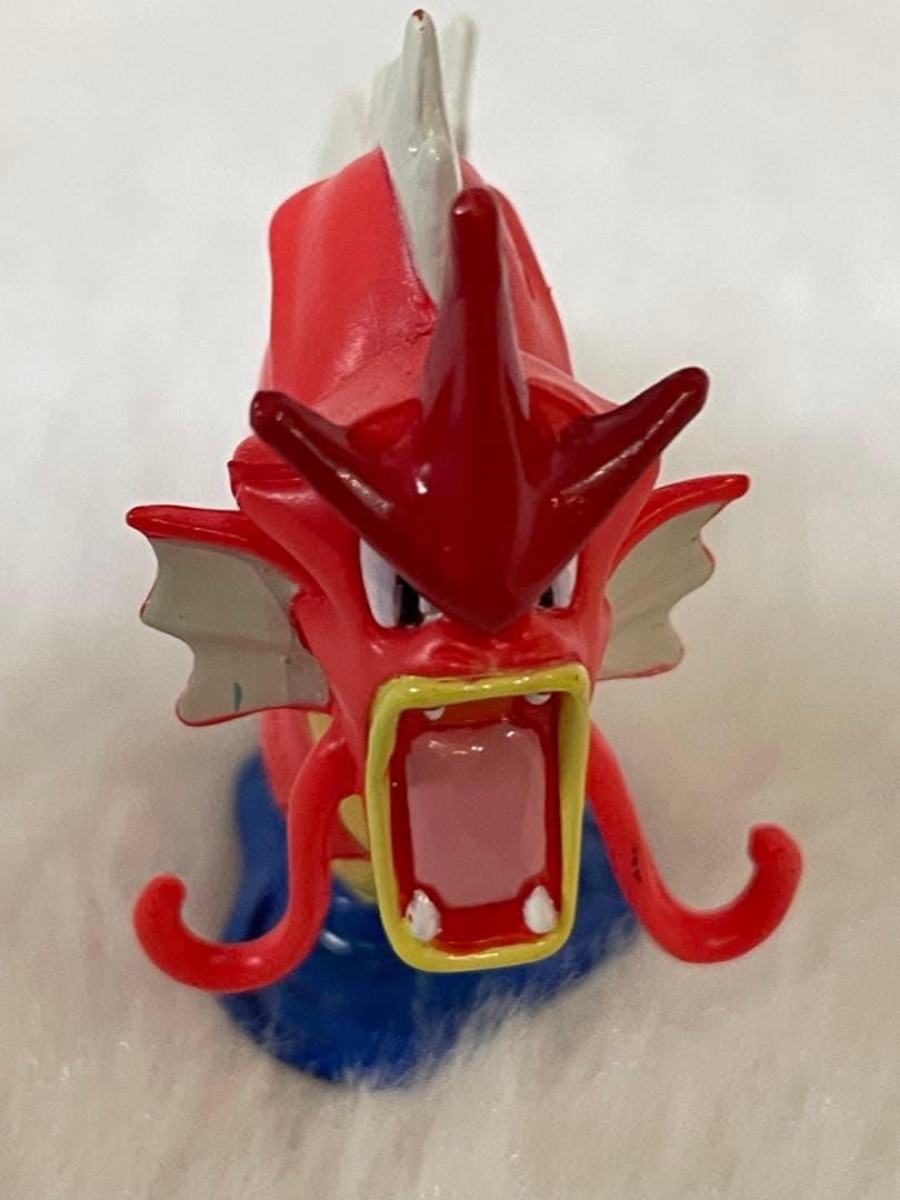 【非売品】赤いギャラドス　モンコレ ポケモン レア　希少　フィギュア　色違い