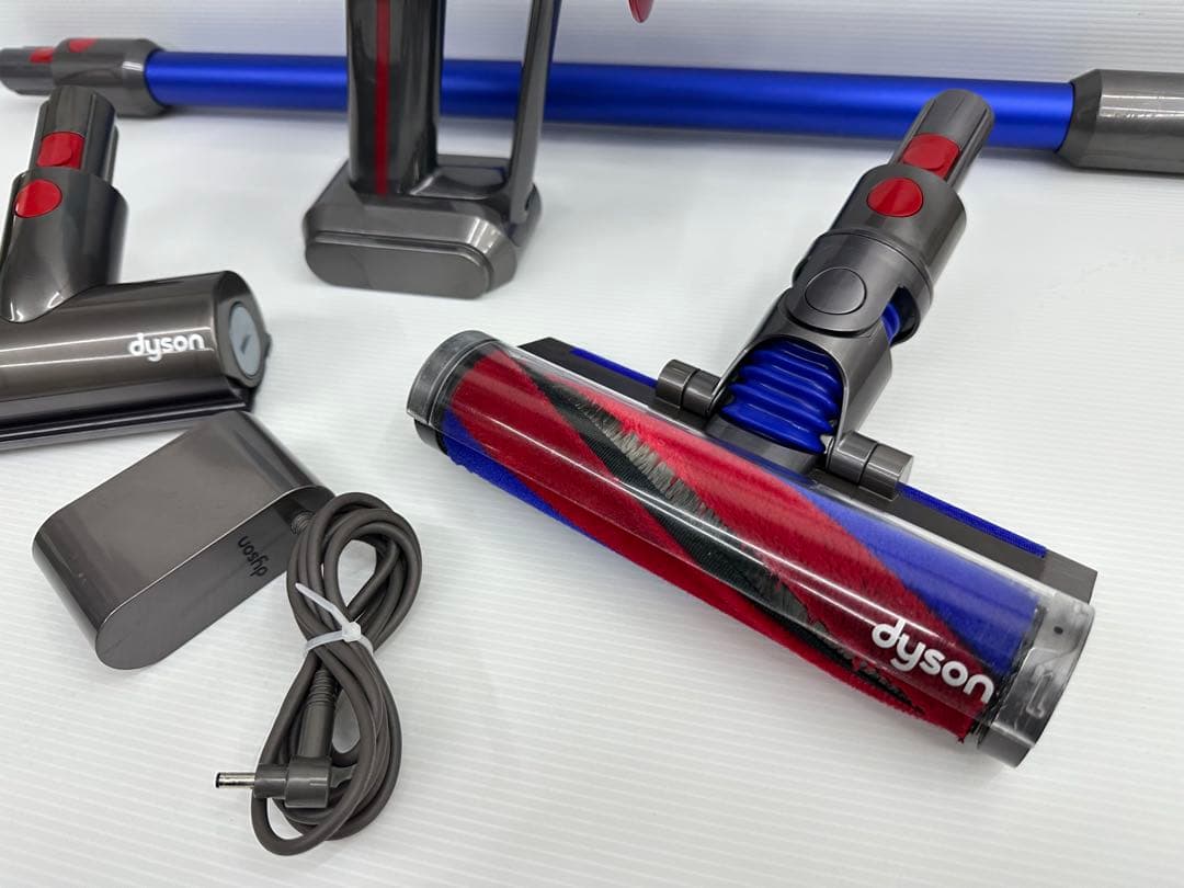 2024年製　ダイソン　掃除機　SV21 本体　ヘッド　パイプ　充電器　セット