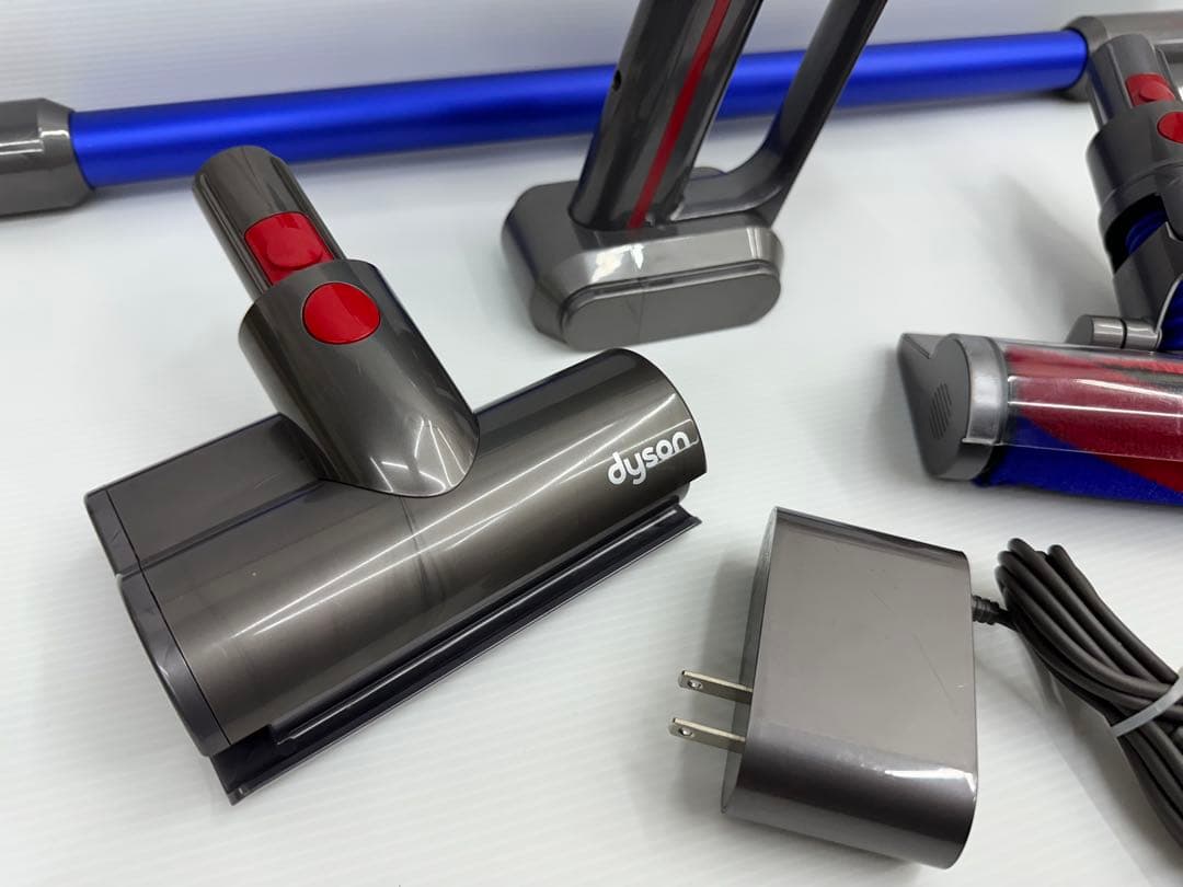 2024年製　ダイソン　掃除機　SV21 本体　ヘッド　パイプ　充電器　セット