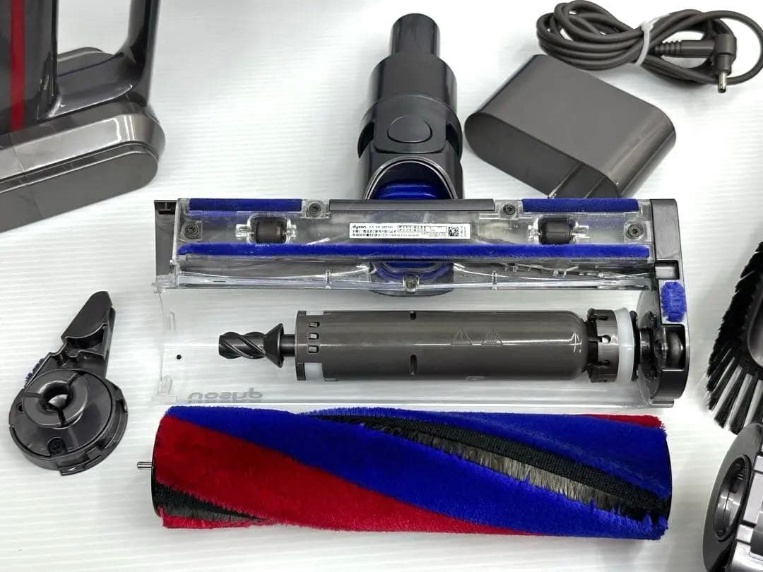 2024年製　ダイソン　掃除機　SV21 本体　ヘッド　パイプ　充電器　セット