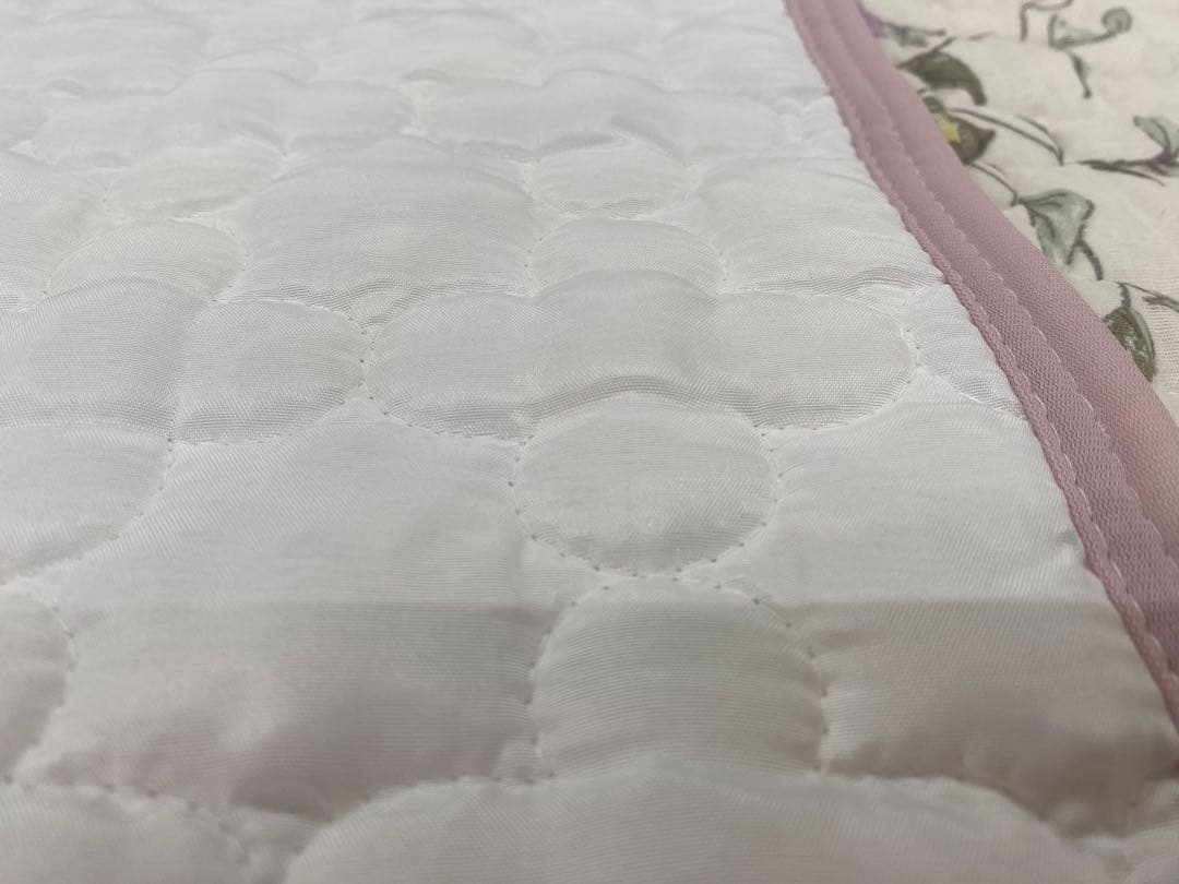 ロマンス　２重ガーゼ敷パッド・V &A・綿１００%・オールシーズン対応・シングル