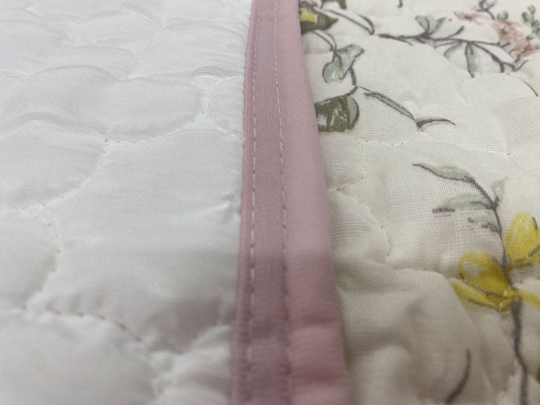 ロマンス　２重ガーゼ敷パッド・V &A・綿１００%・オールシーズン対応・シングル