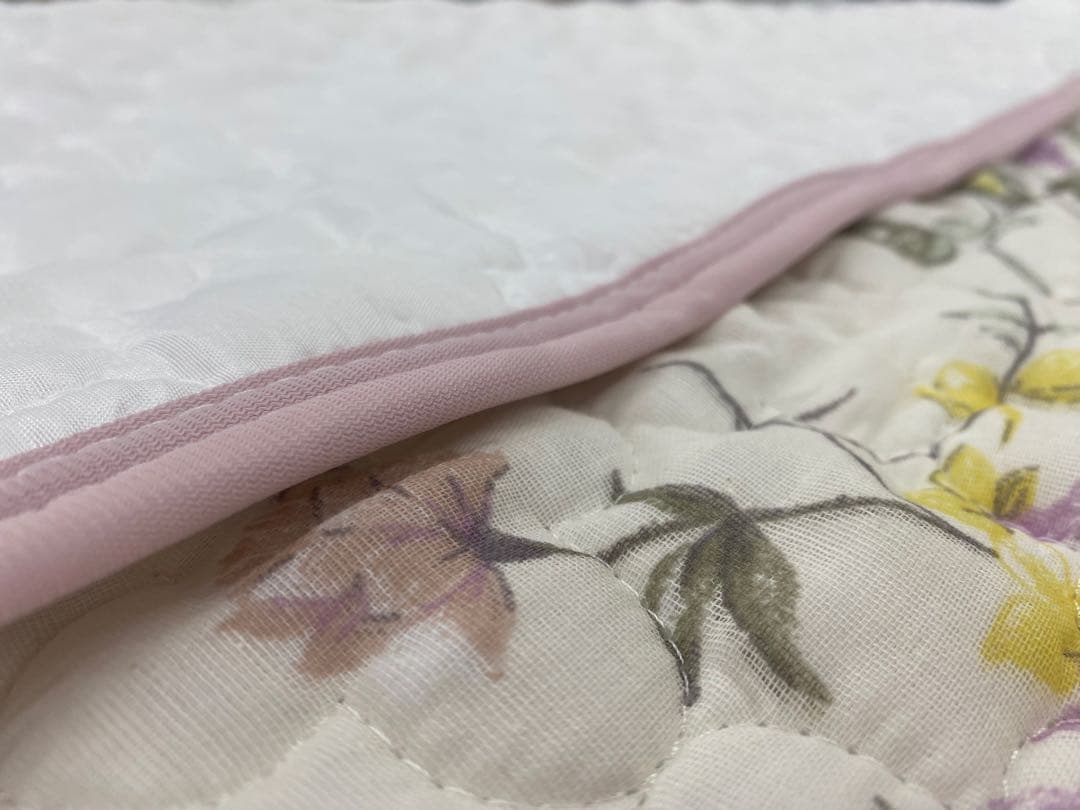 ロマンス　２重ガーゼ敷パッド・V &A・綿１００%・オールシーズン対応・シングル