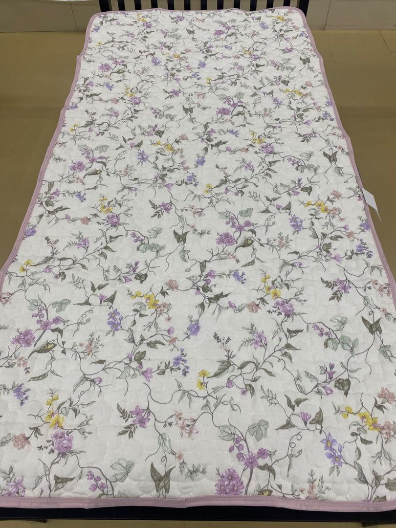 ロマンス　２重ガーゼ敷パッド・V &A・綿１００%・オールシーズン対応・シングル