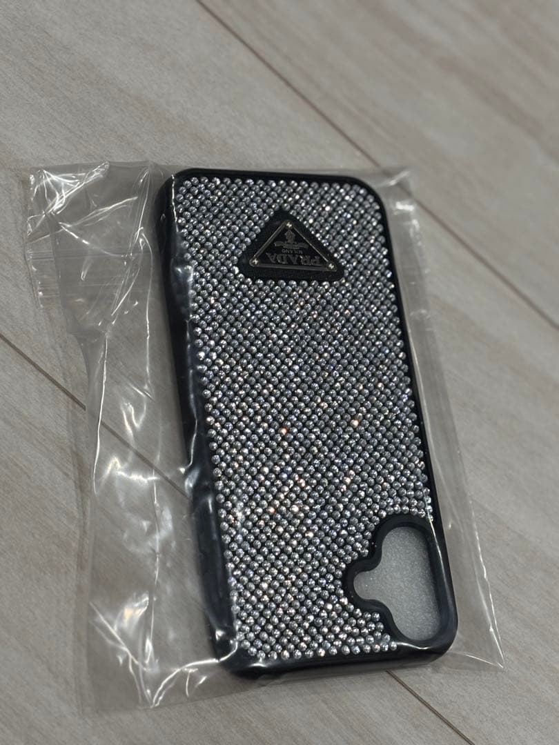 復*i様 PRADA ストーン装飾 iPhone 16plus用ケース