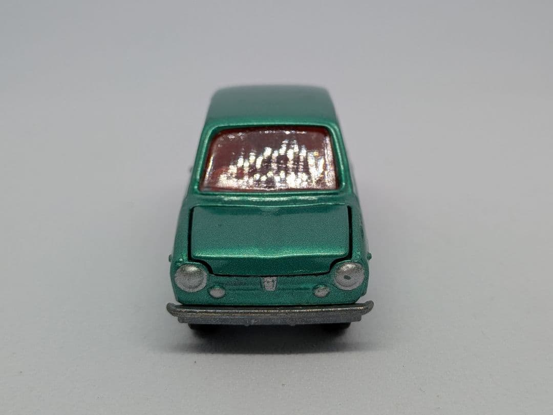 トミカ 黒箱　日本製SUBARU R2 緑色