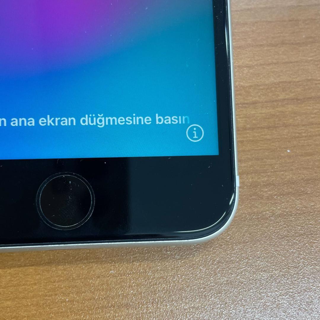 動作確認済み iPhone SE 第3世代 64GB ID:V9104