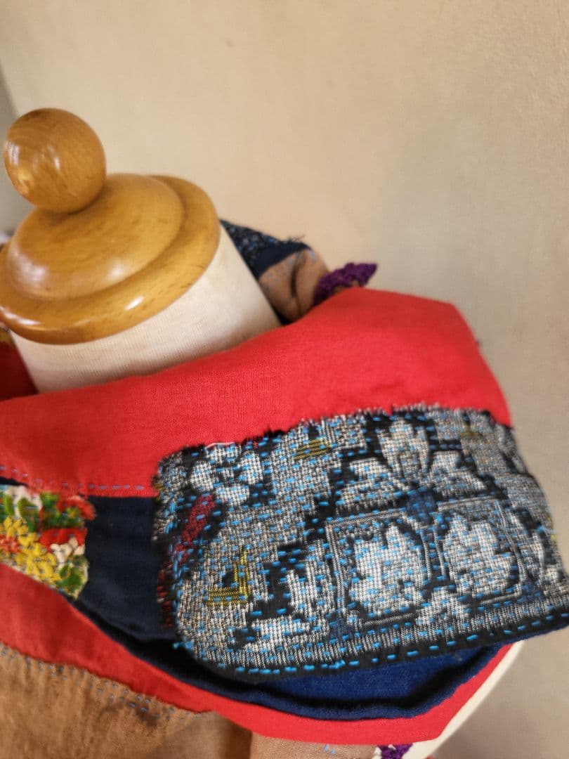 一点物 手縫い刺し子ストール藍染め蚊帳生地＋大島紬＋晴れ着古布 208×34cm