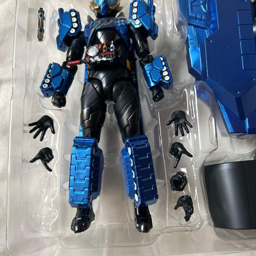 【欠品あり】S.H.Figuarts 仮面ライダービルド　タンクタンクフォーム