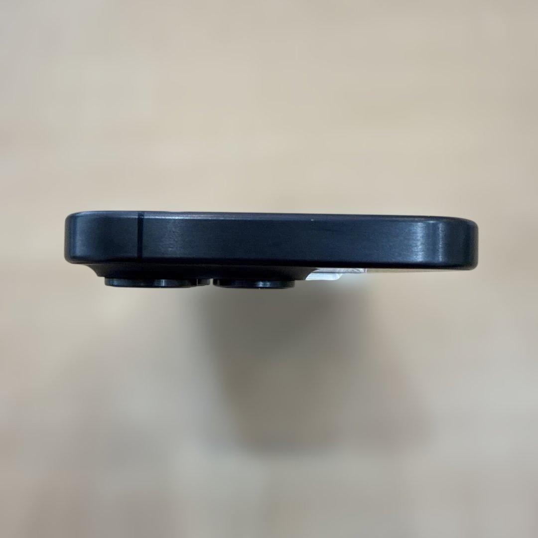 【極美品】iPhone 15 Pro 256GB ブラックチタニウムSIMフリー