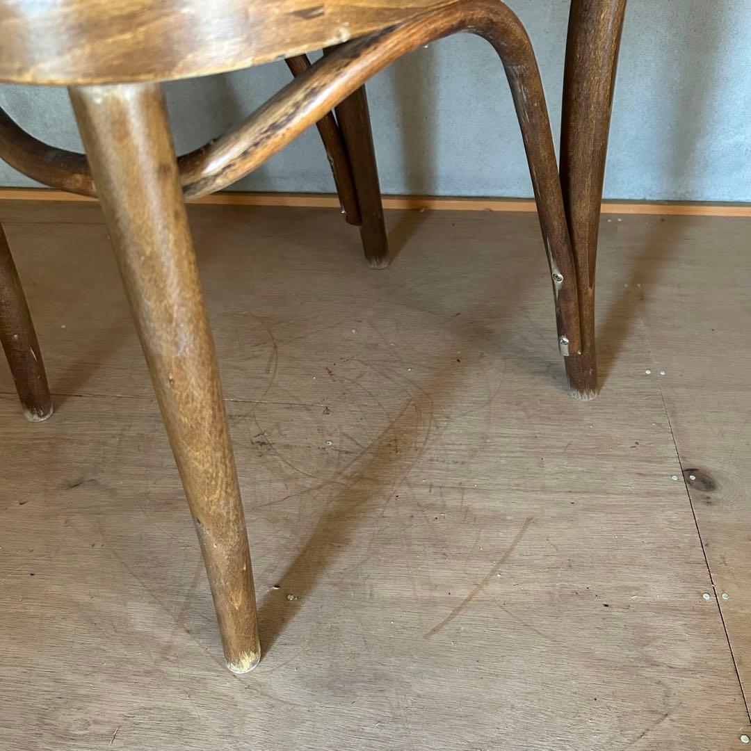 秋田木工 のような 曲木 椅子 b