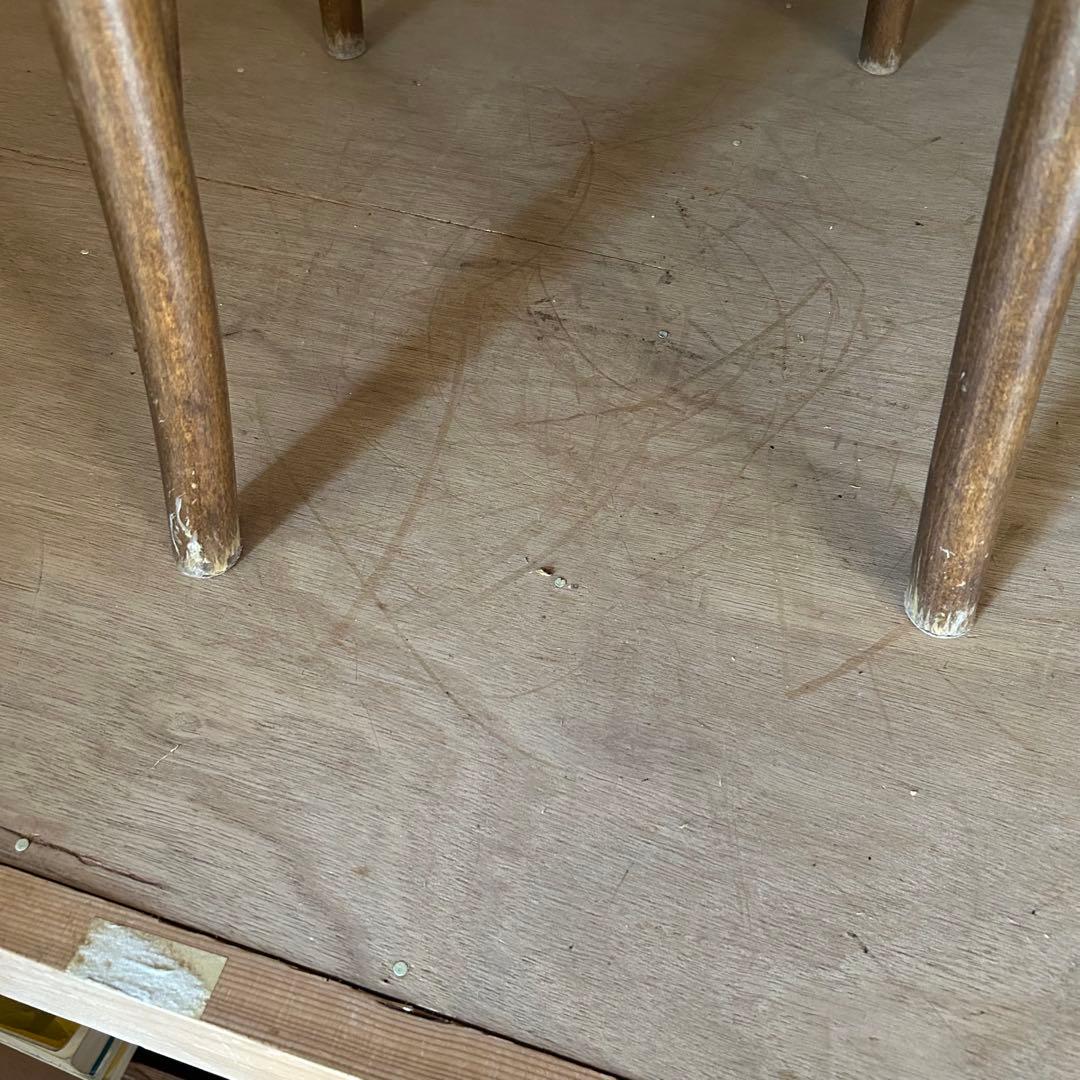 秋田木工 のような 曲木 椅子 b