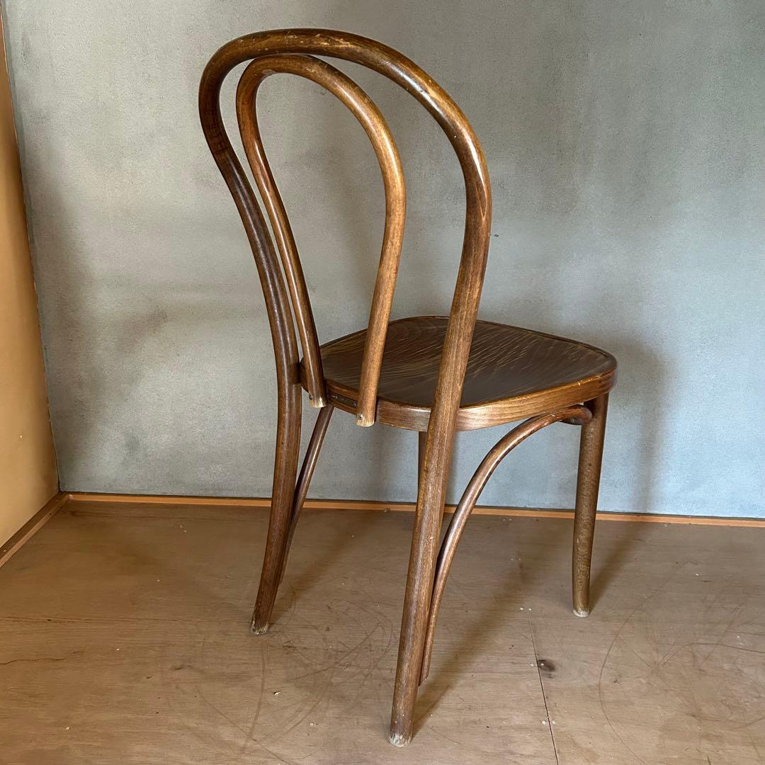 秋田木工 のような 曲木 椅子 b