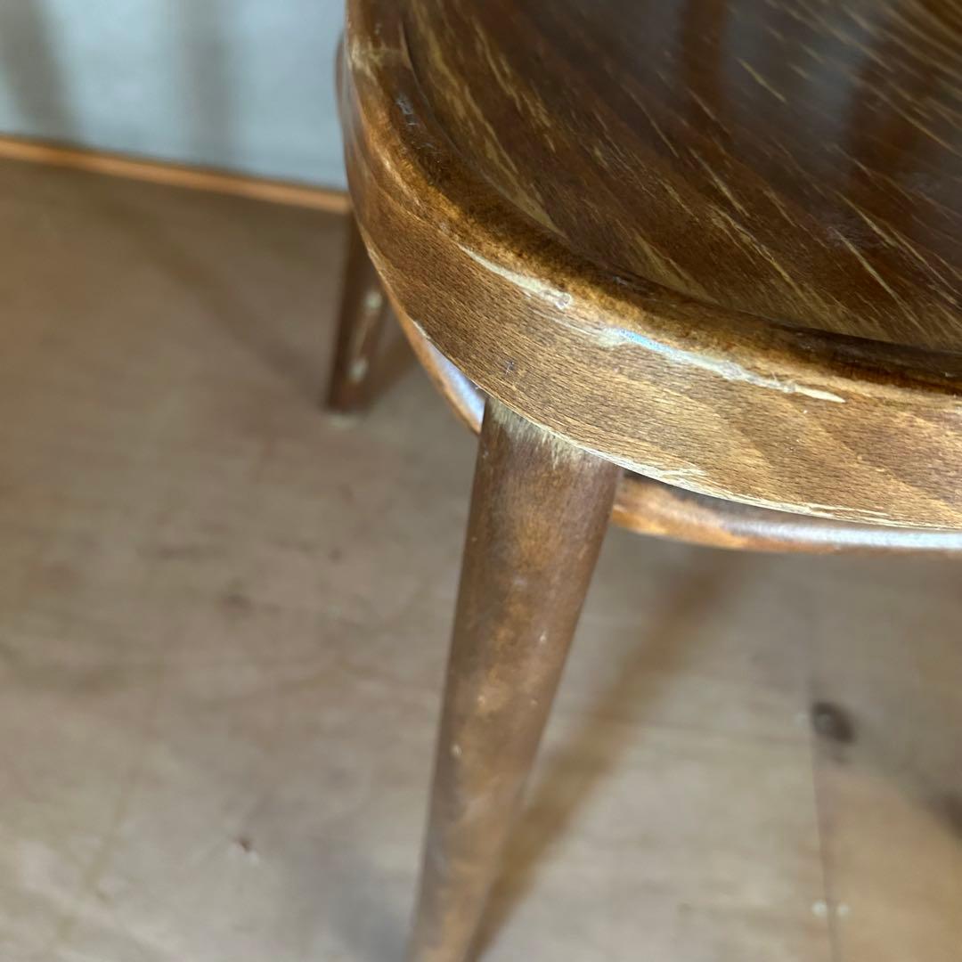 秋田木工 のような 曲木 椅子 b