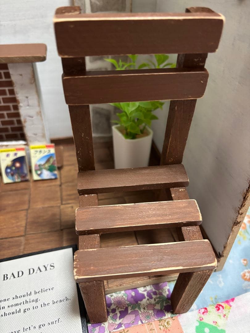 ハンドメイド　ミニチュアハウス　手作り　カフェ風模型　人形用背景　ラスト１点品