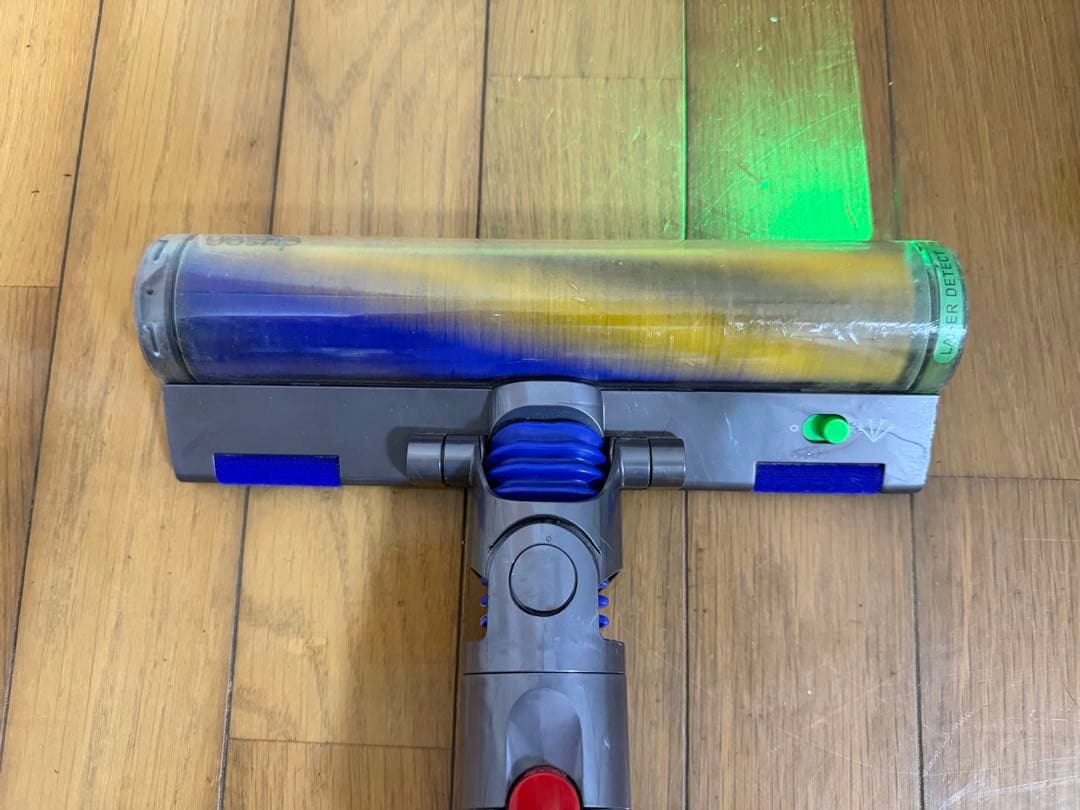 ダイソン　dyson V12 Detect 本体　スタンド付　SV20