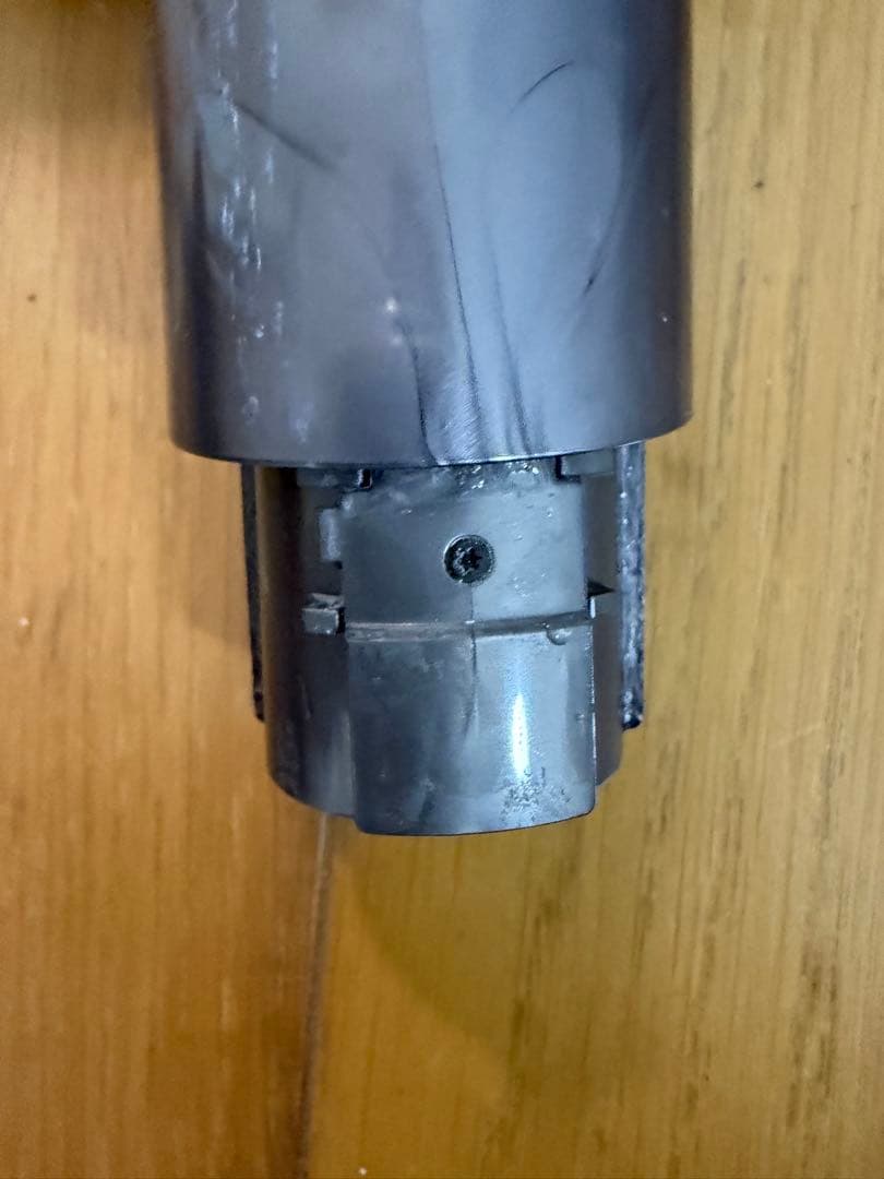 ダイソン　dyson V12 Detect 本体　スタンド付　SV20