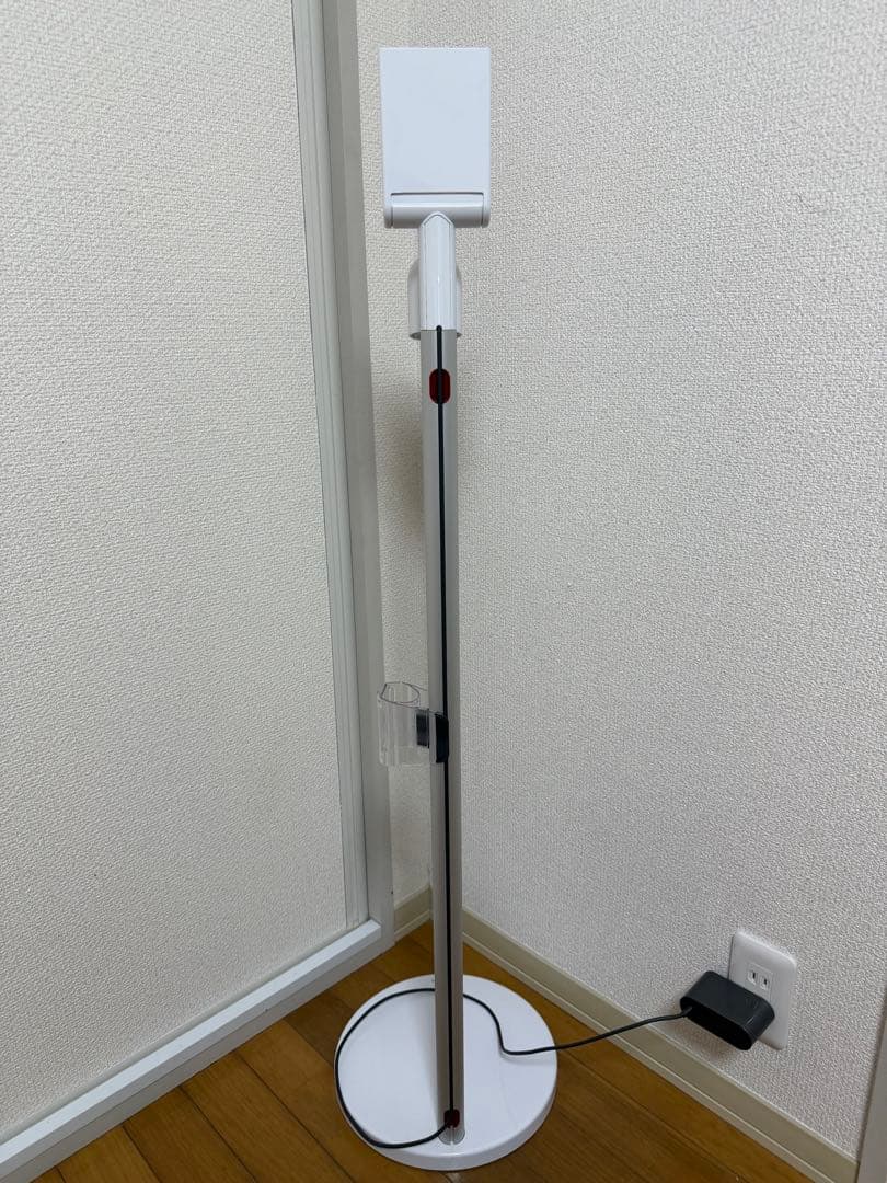 ダイソン　dyson V12 Detect 本体　スタンド付　SV20