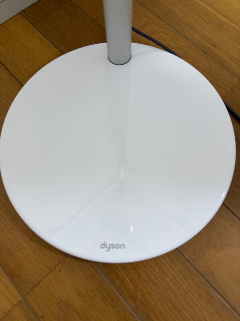 ダイソン　dyson V12 Detect 本体　スタンド付　SV20