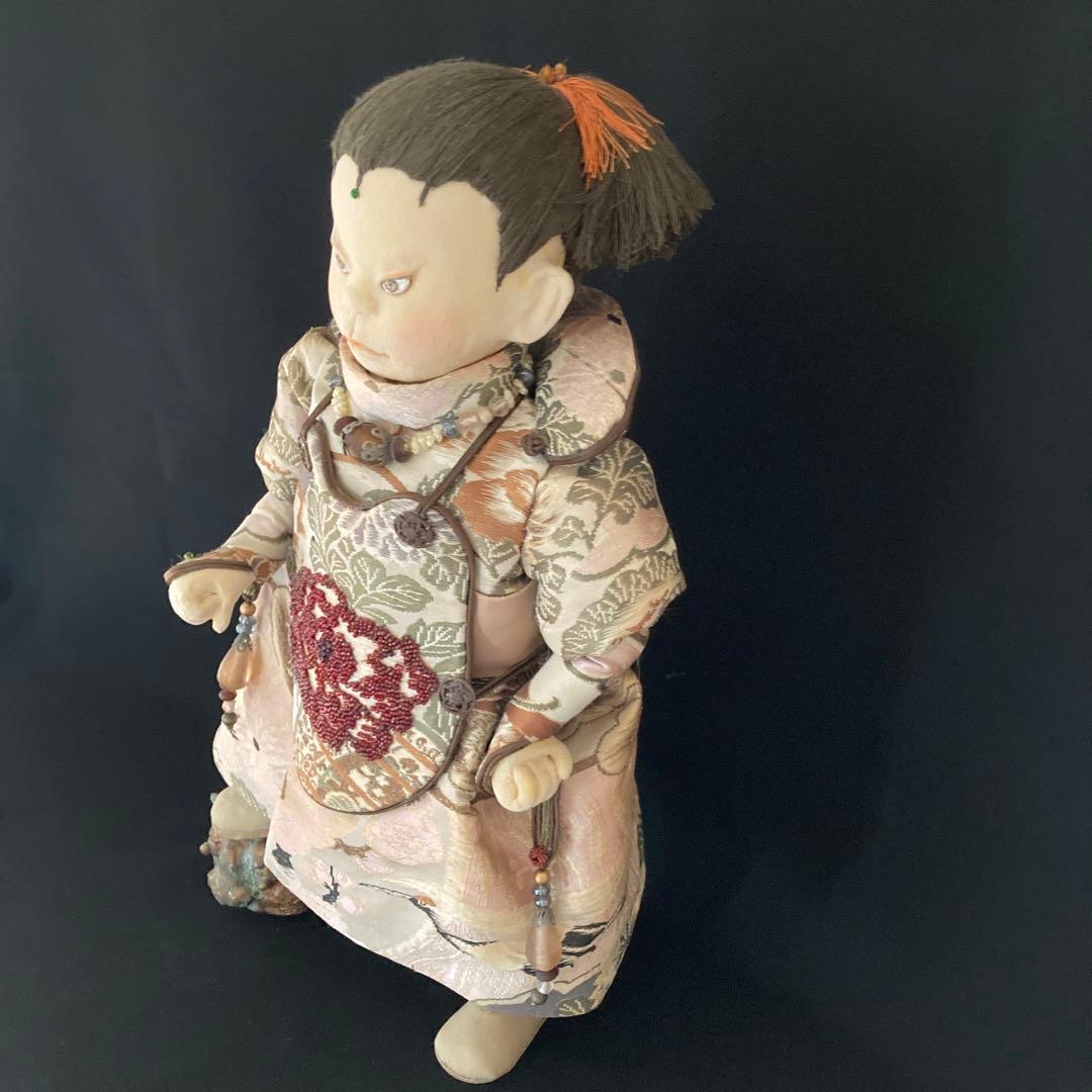 紙粘土に縮緬を貼った創作人形
