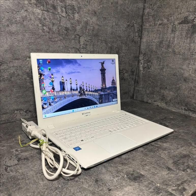 ★SSD Windows11 office2024 初期設定済すぐ使える★G