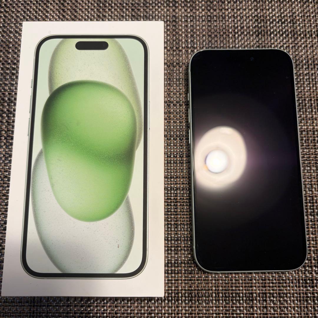 iPhone15 256G グリーン