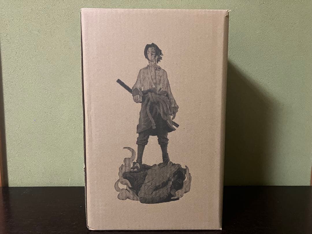 NARUTO ナルト　うちはサスケ　高さ42cm 海外フィギュア