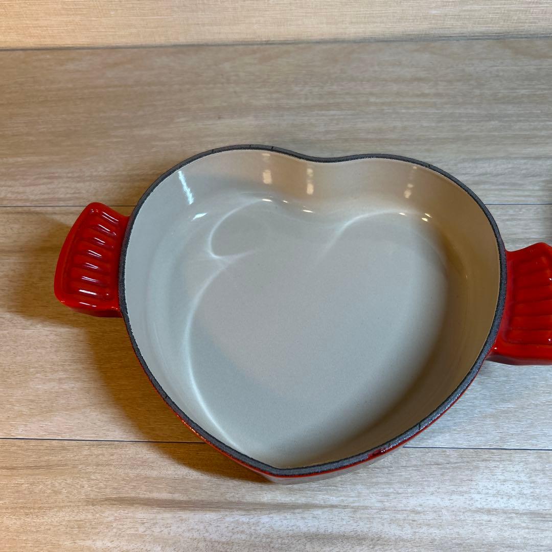 ルクルーゼ　プレートダムール　ココットダムール　ハート　鍋　チェリーレッド