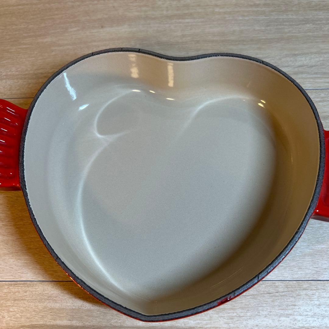 ルクルーゼ　プレートダムール　ココットダムール　ハート　鍋　チェリーレッド