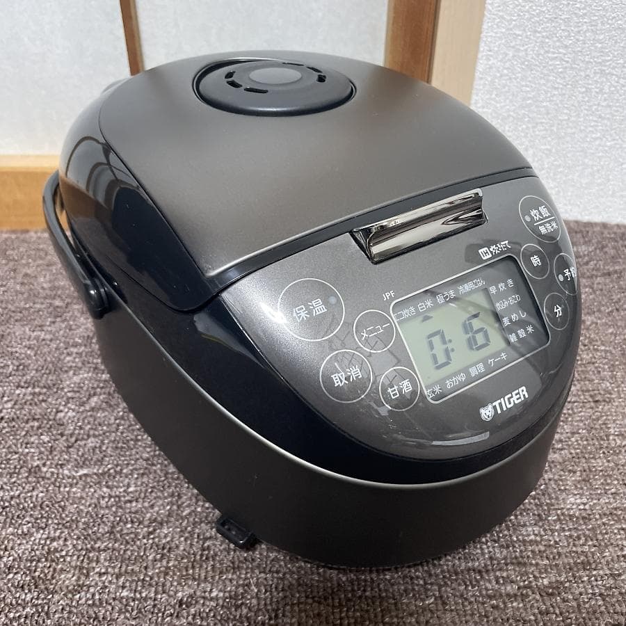 2021年製■タイガー IH炊飯器 3合炊き 炊きたて JPF-N550-K