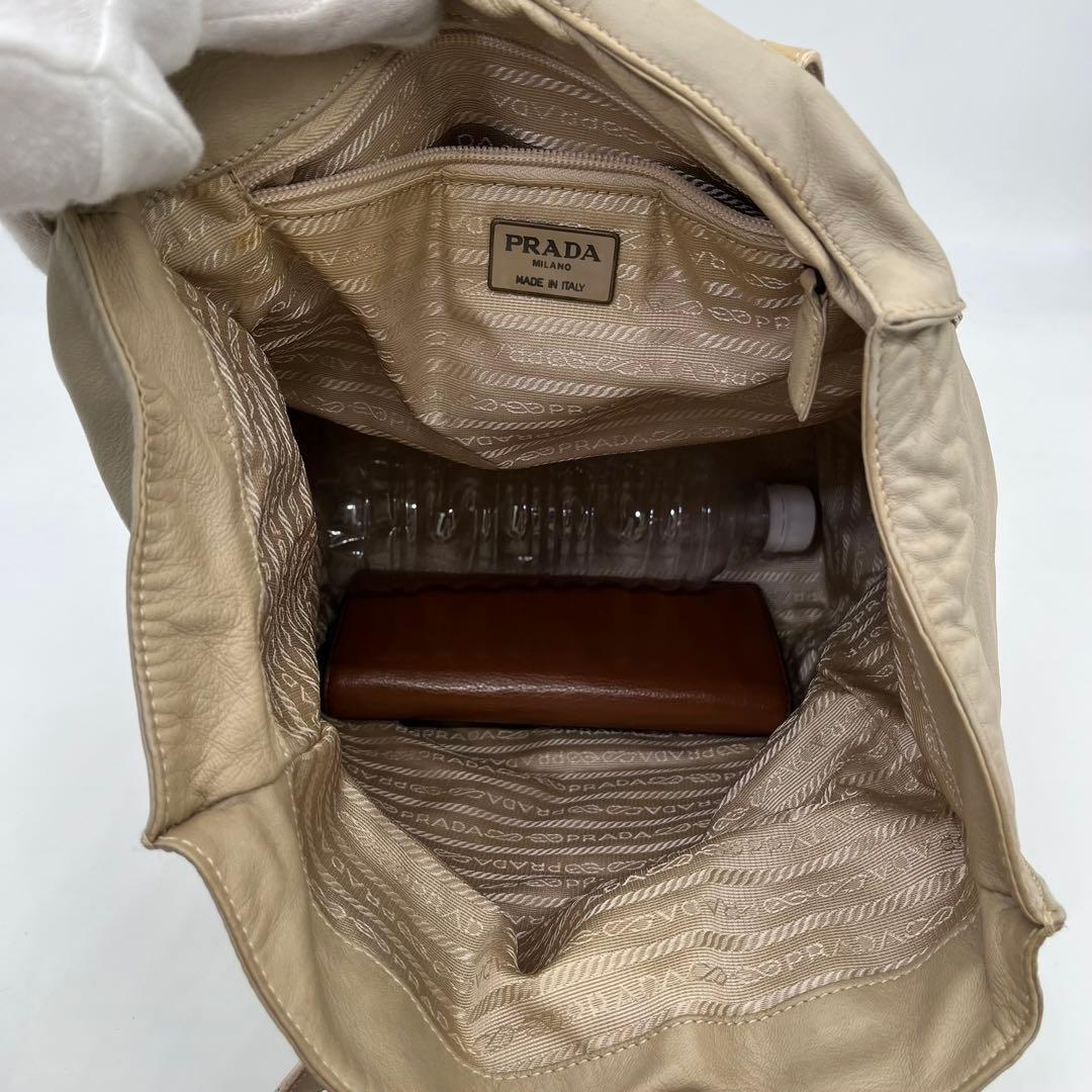 PRADA トートバッグ 肩掛け ロゴ型押し タッセル ナッパレザー ベージュ