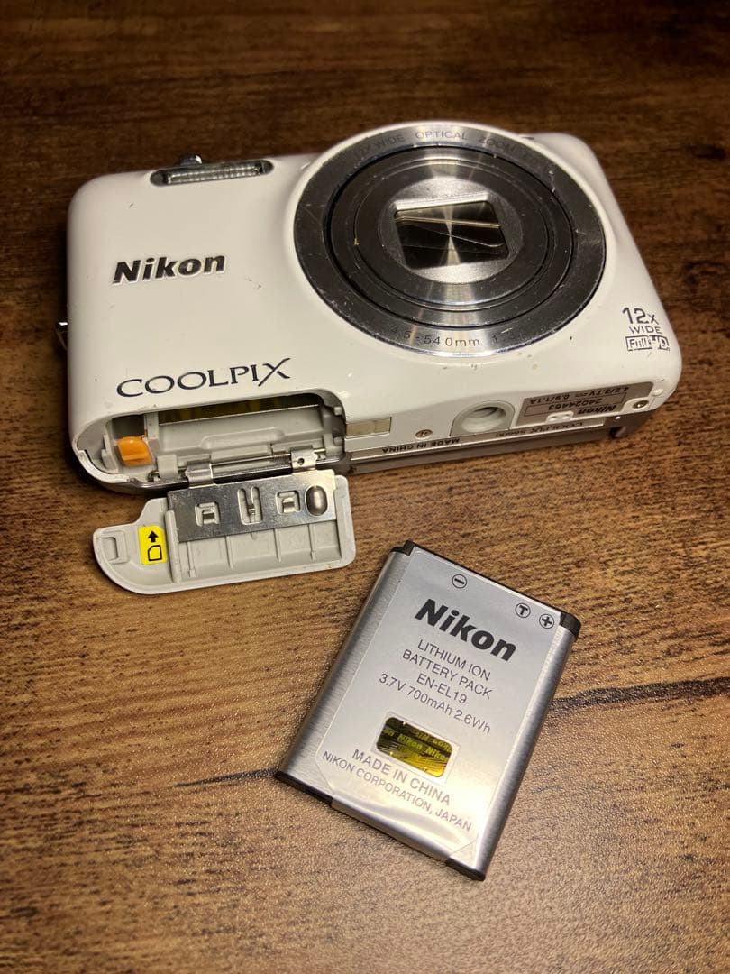 Nikon COOLPIX S6600 白