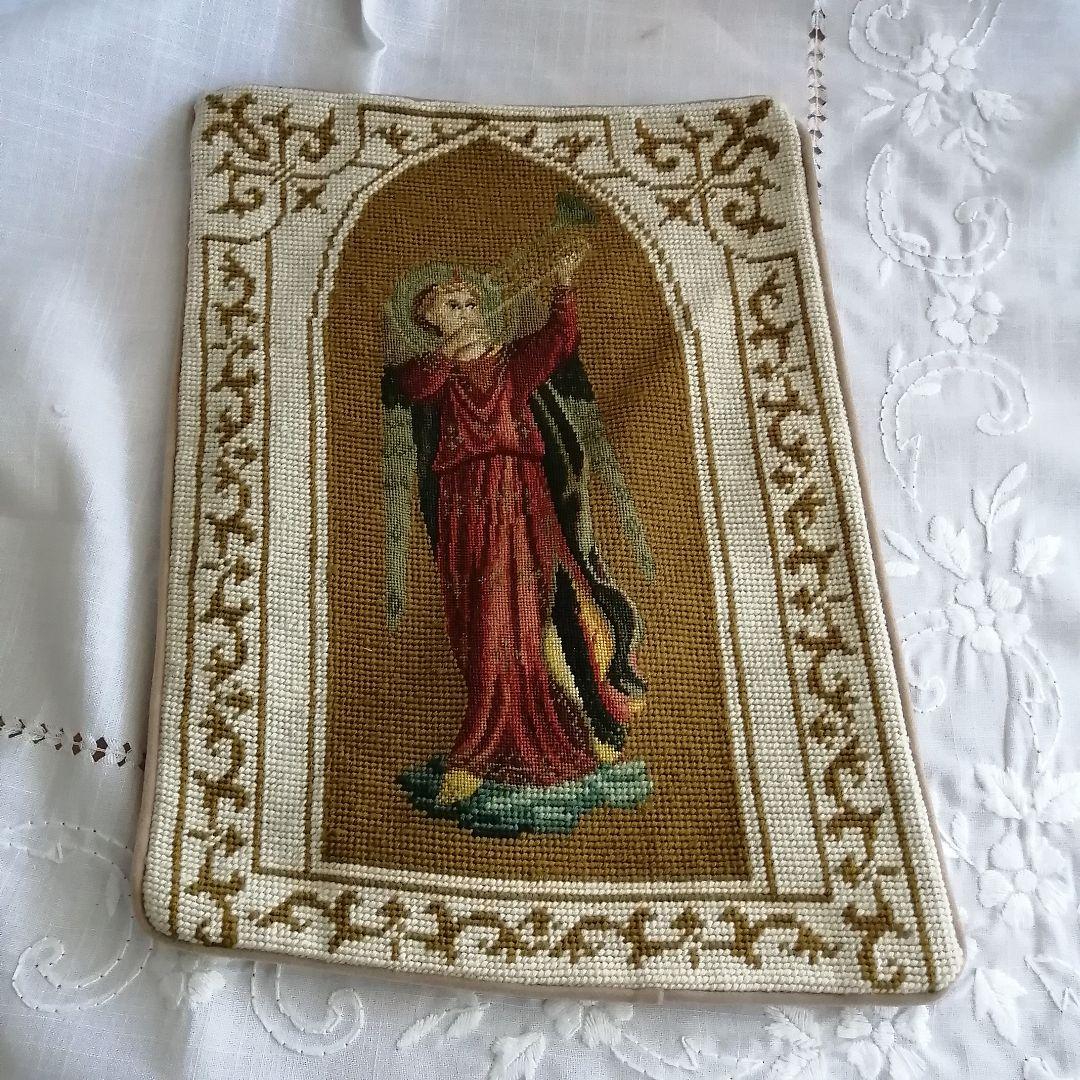 イギリスアンティーク　ミディポワン手刺繍　クッションカバー