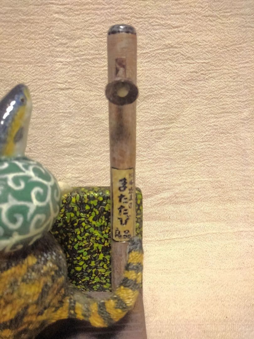 木彫りのキジトラ泥棒猫（昭和レトロ編）