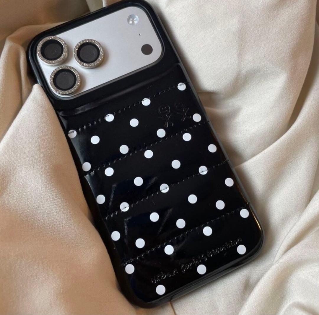Urban Sophistication iPhone17proケードット黒