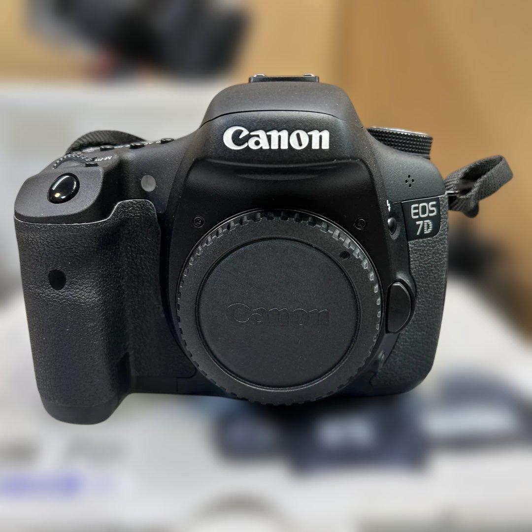 HRK04【387shot!極美品】Canon EOS 7D ボディ 付属品付き