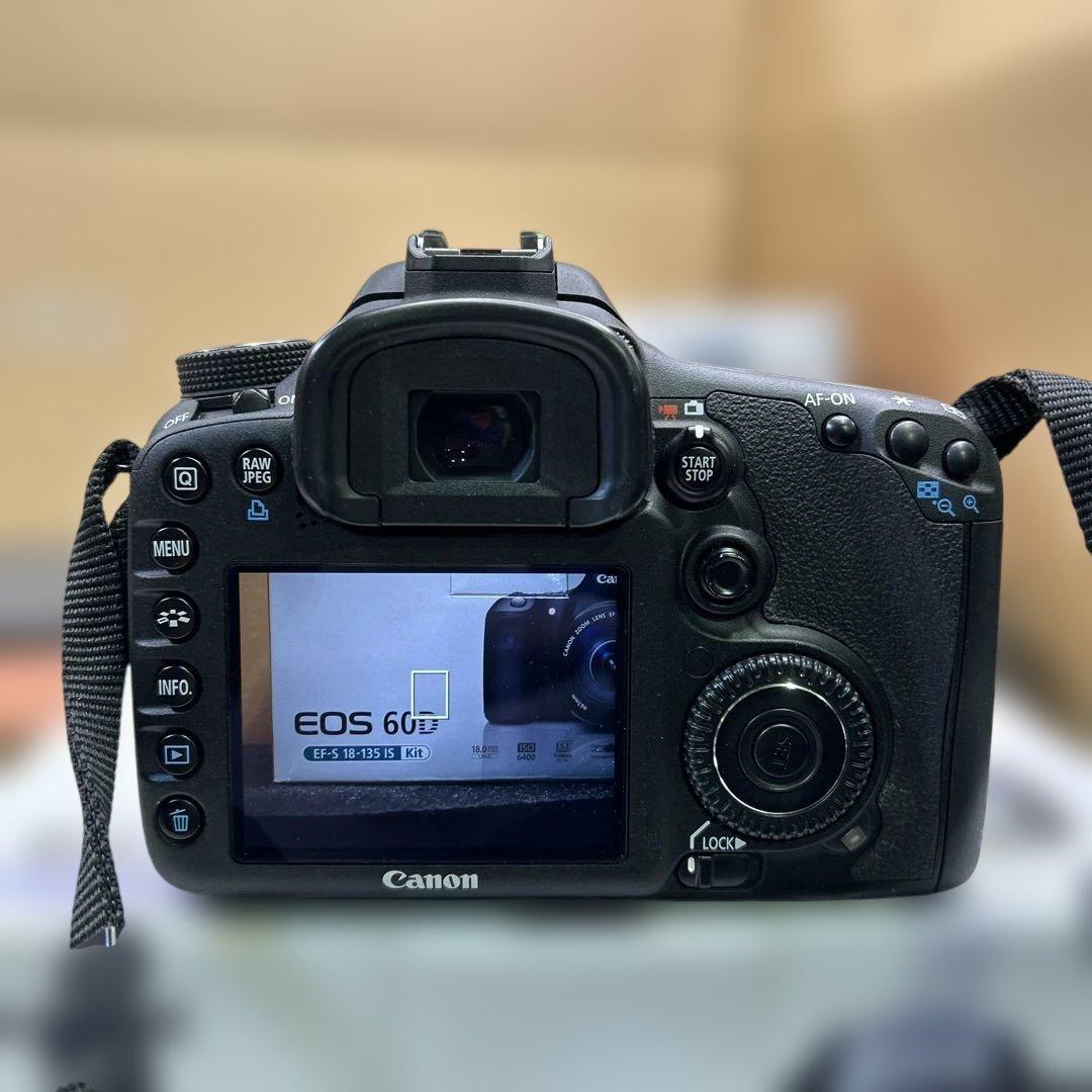 HRK04【387shot!極美品】Canon EOS 7D ボディ 付属品付き