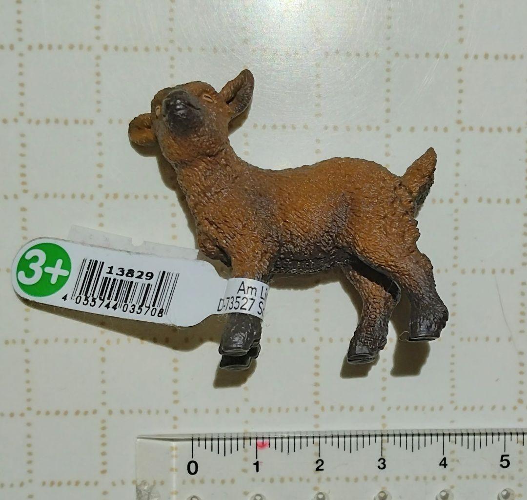 schleich　牛　仔牛　仔山羊　４体セット