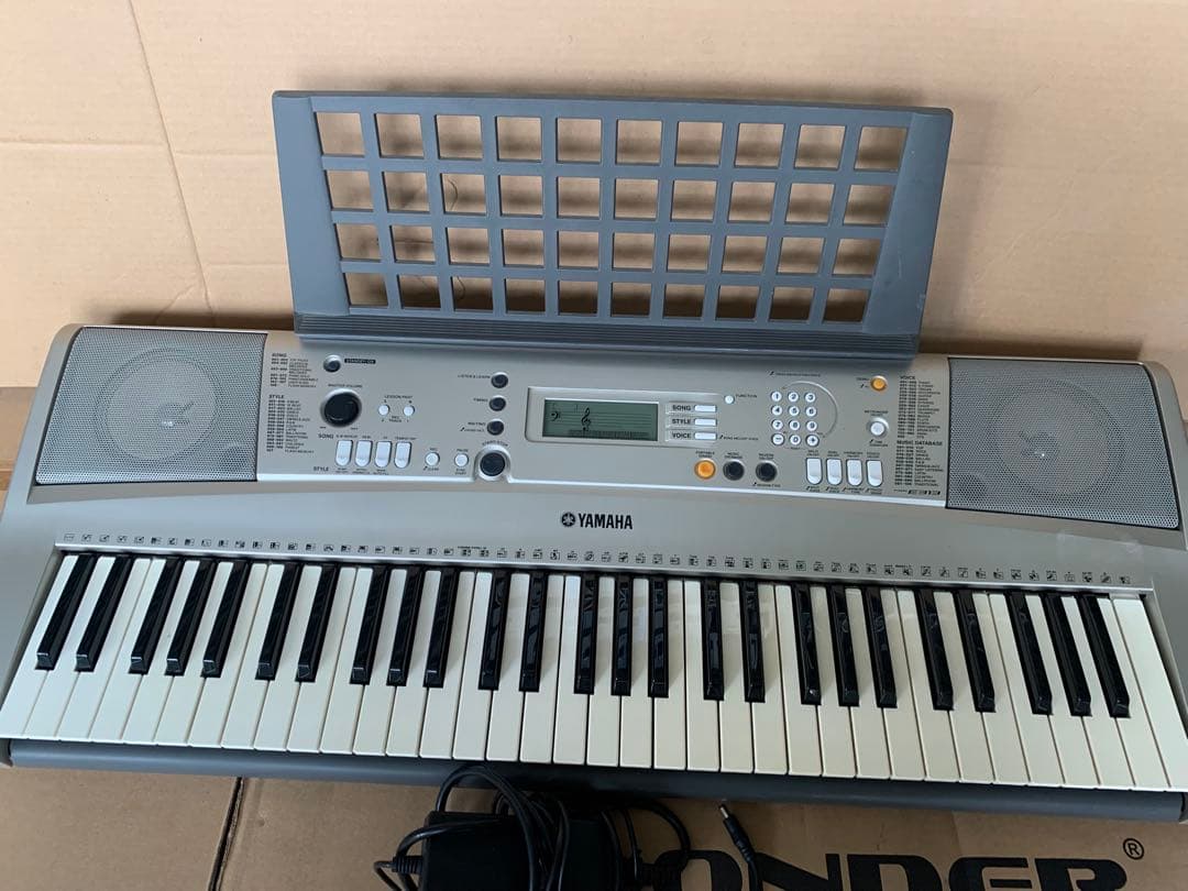 YAMAHA PSR-E313 電子キーボード