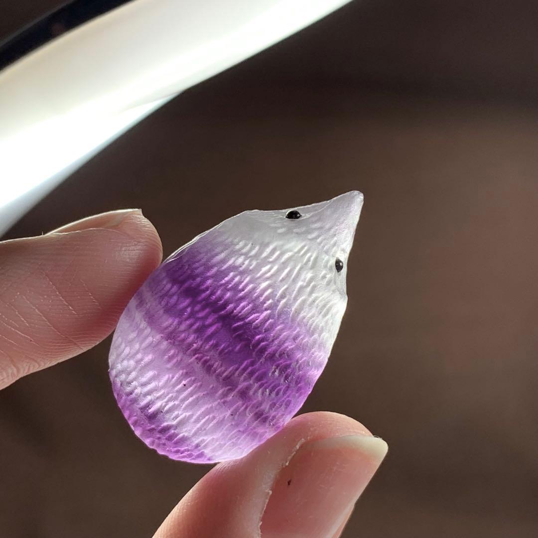 マハラシュトラ産☆アメジストクラスター掛けるフローライトハリネズミさん