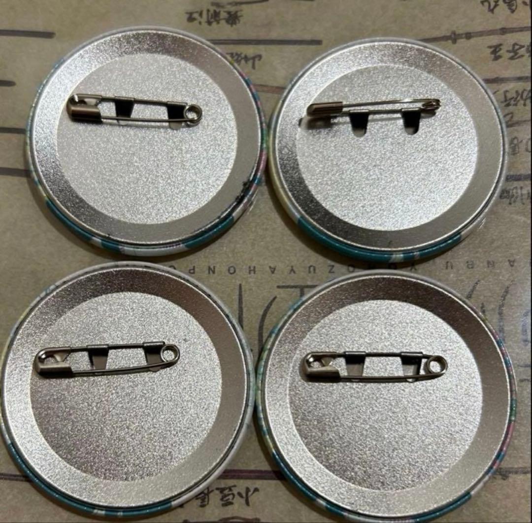 チェンソーマン　アキ　缶バッジ