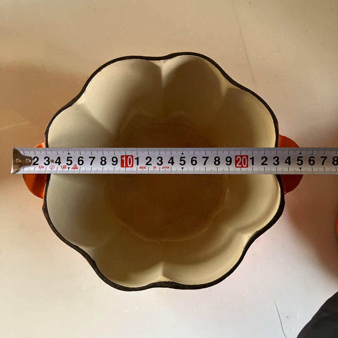 ル・クルーゼ パンプキン　かぼちゃ鍋　オレンジ　ハートのココットイエロー