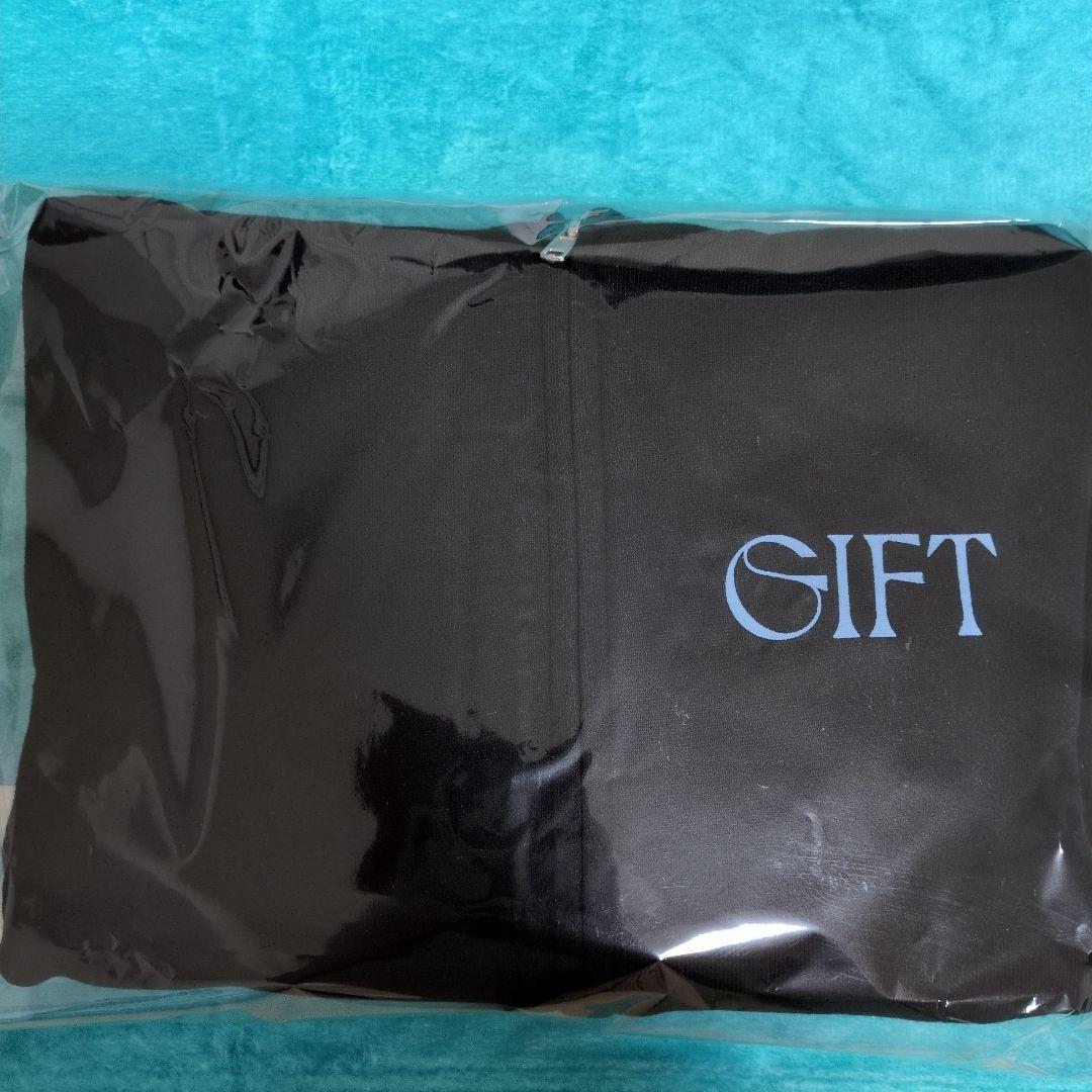 羽生結弦　GIFT　限定BOXパーカー　新品未開封　限定おまけ付き
