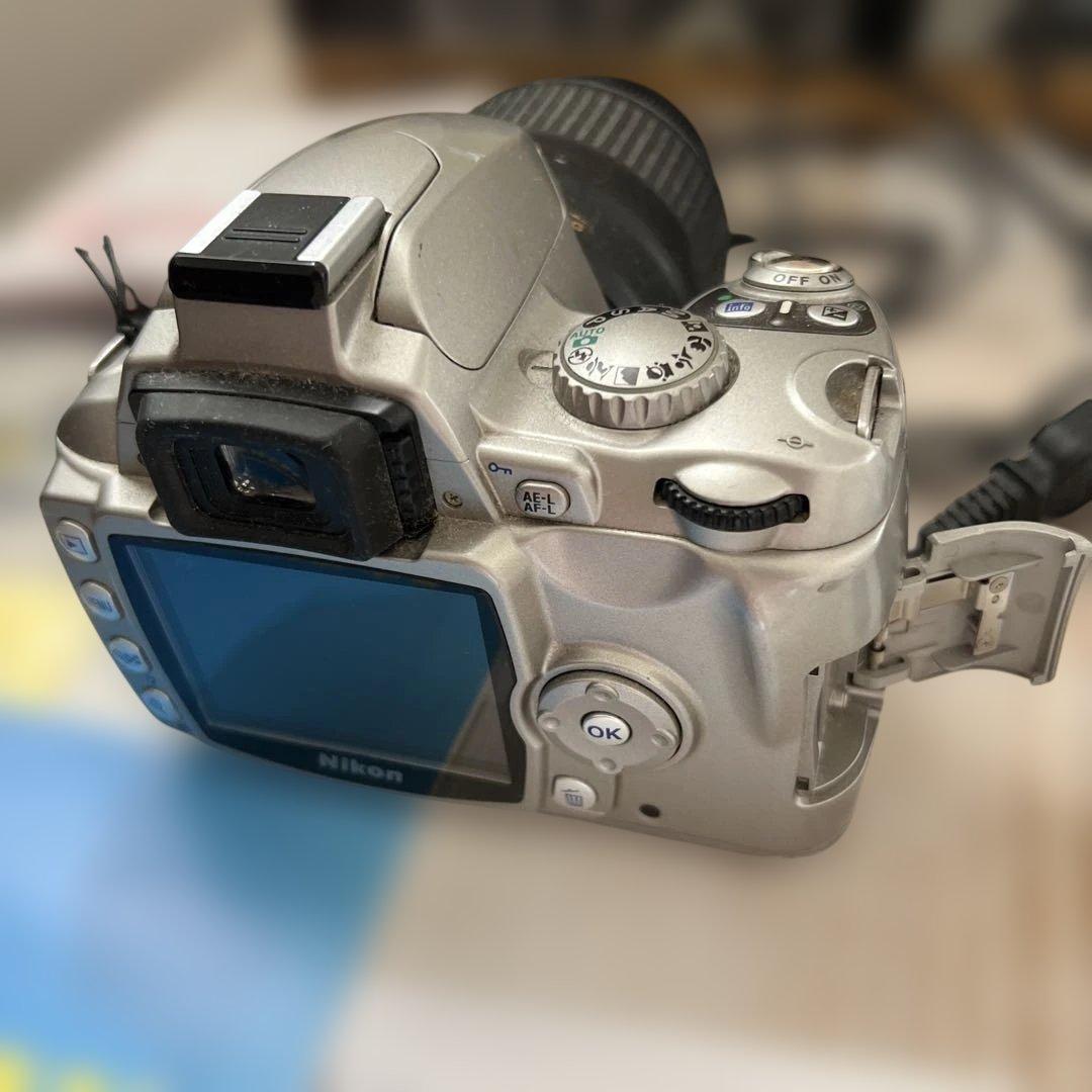 Nikon D40 Kit デジタル一眼レフカメラ