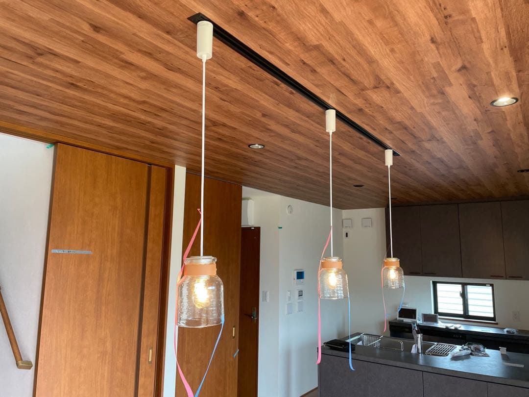 コイズミ照明 KOIZUMI   ペンダントライト  ガラス 天然皮革