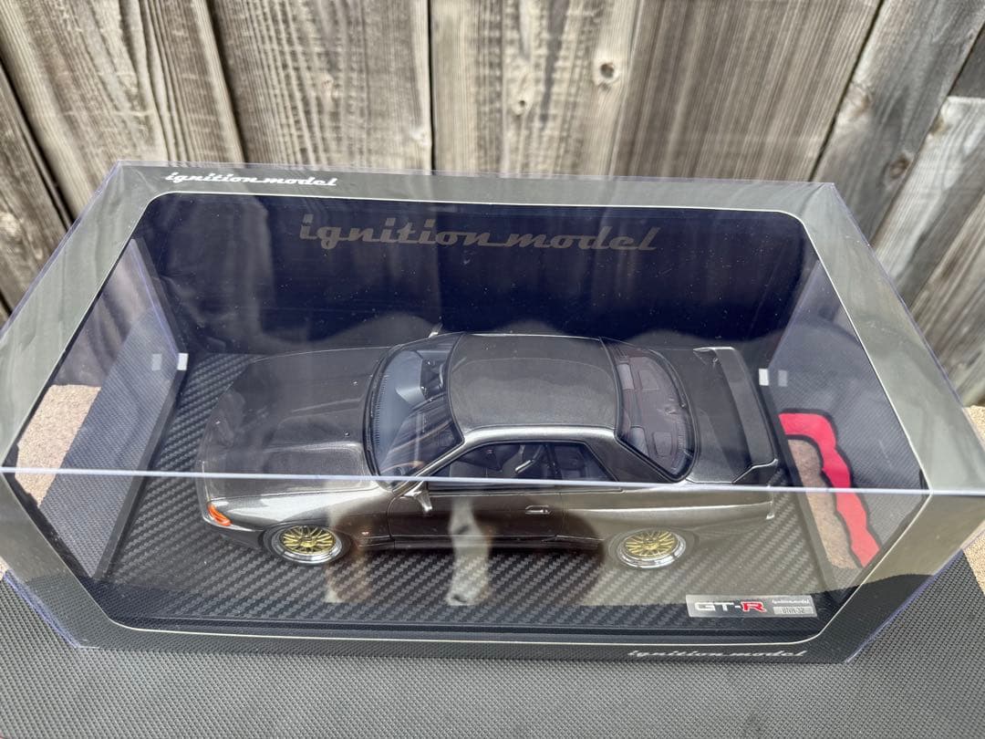 日産 GTR nismo R32 1/18 ignition model
