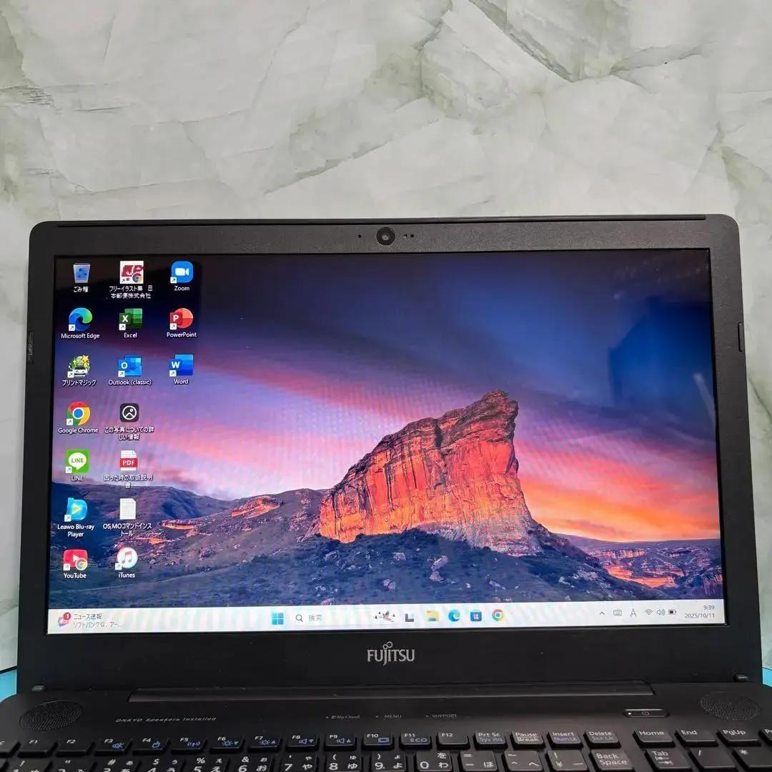 6世代i3★大人気ノートPC★バッテリー良好◎オフィス付！爆速SSD メモリ8G