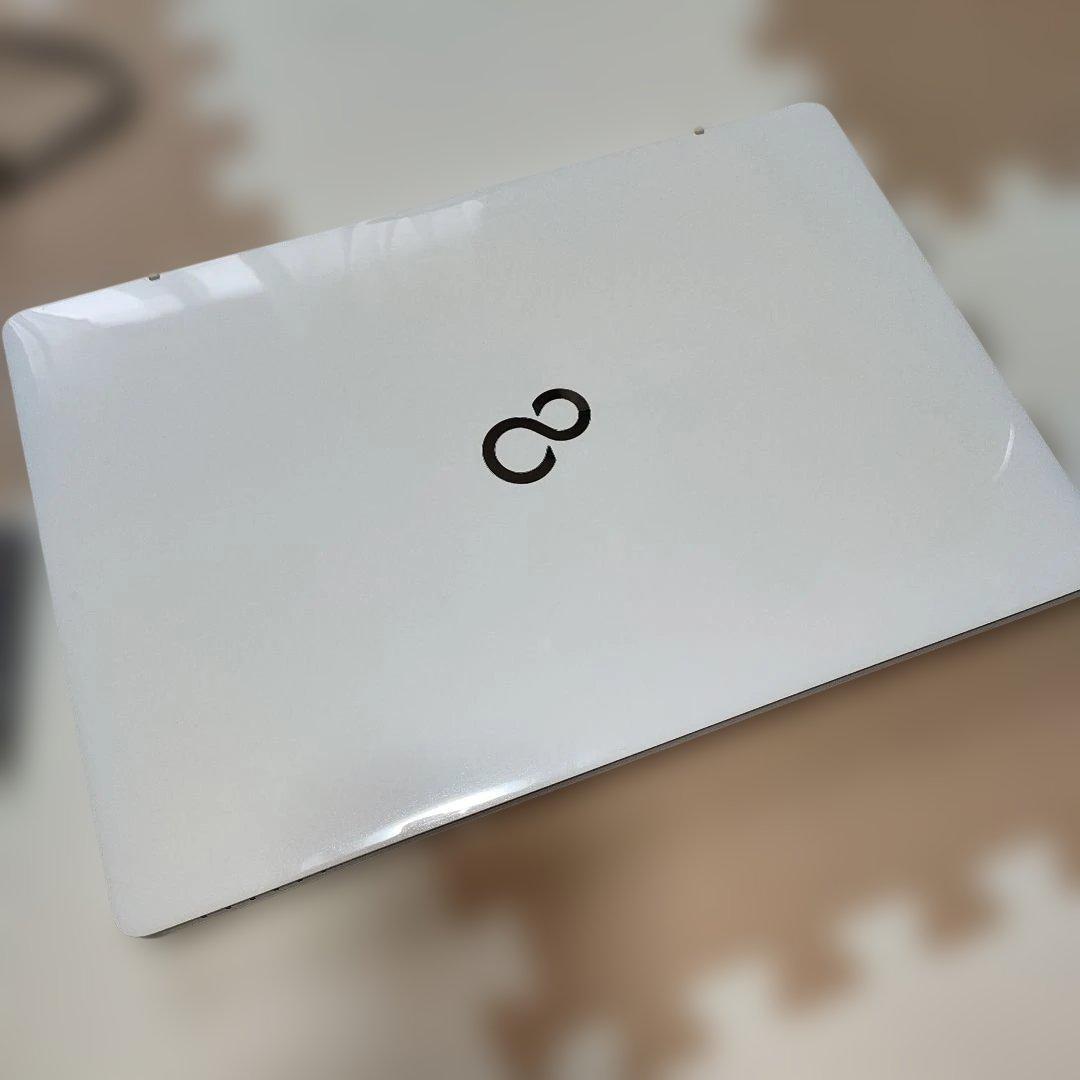 LIFEBOOK AH77/B1 15.6 core i7 セキュリティ延長済